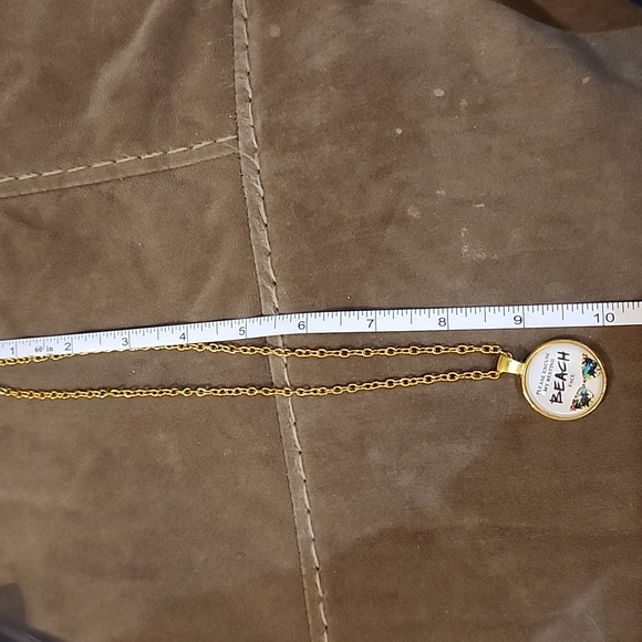 Bundle- Jewelery Inc Liz Claiborne Stunning Broach, Resting Beach Face & More - Picture 6 of 10